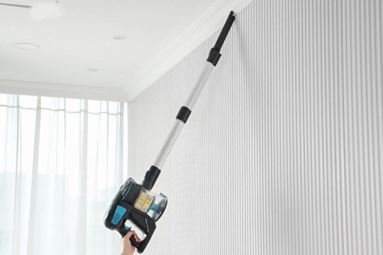 inse_v770_cordless_vacuum_clean_the_ceiling-5